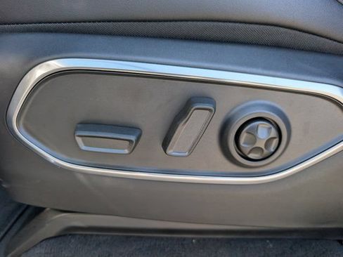 New 2026 Jeep Grand Wagoneer L Limited AWD/4WD image 16