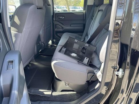 New 2026 Nissan Frontier SV w/ All-Weather Content Package AWD/4WD image 10