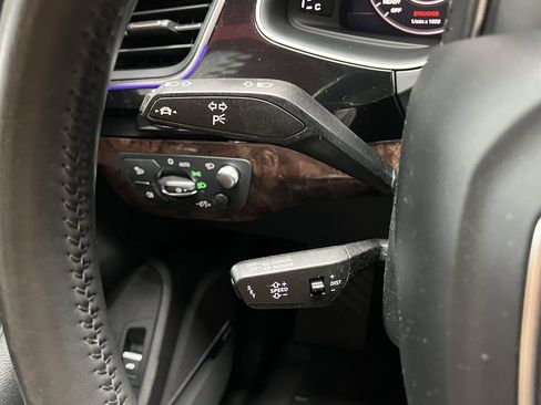 Used 2018 Audi Q7 3.0T Prestige w/ Prestige Package AWD/4WD image 13