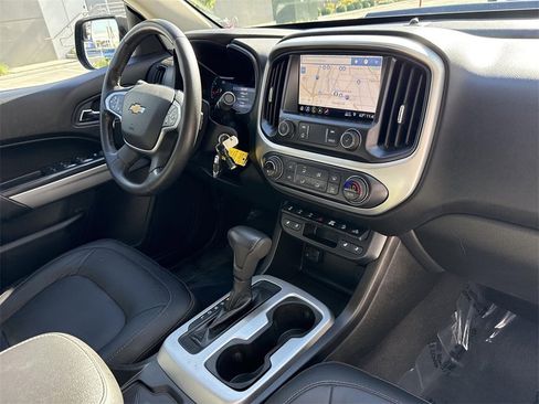 Used 2019 Chevrolet Colorado ZR2 w/ ZR2 Midnight Special Edition image 25
