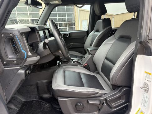 Used 2024 Ford Bronco Black Diamond AWD/4WD image 11