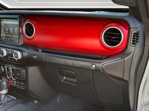 Used 2022 Jeep Wrangler Unlimited Rubicon w/ Steel Bumper Group image 16