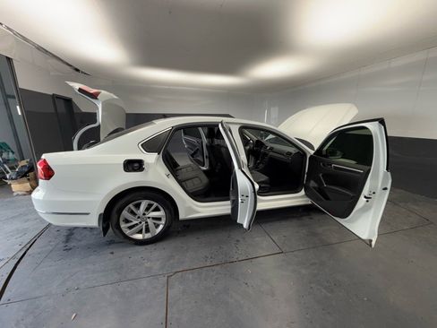 Used 2018 Volkswagen Passat 2.0T SE image 20