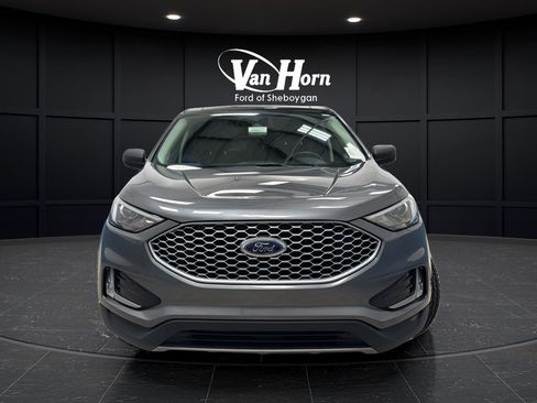 Used 2023 Ford Edge SEL w/ Convenience Package AWD/4WD image 2