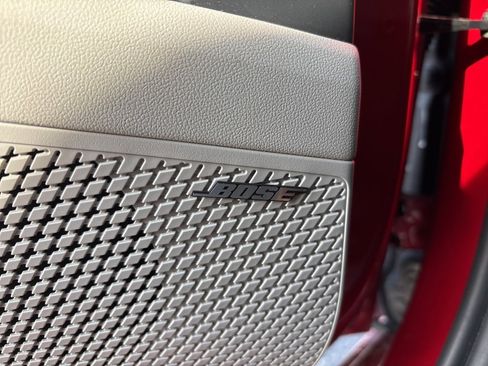 Used 2025 Hyundai Elantra Limited image 25