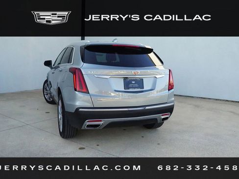 Certified 2025 Cadillac XT5 Premium Luxury image 4