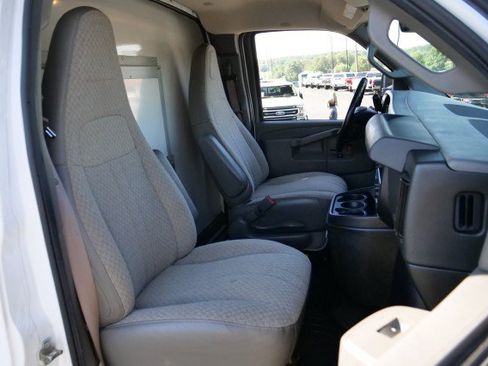 Used 2021 Chevrolet Express 3500 w/ Power Convenience Package RWD image 29