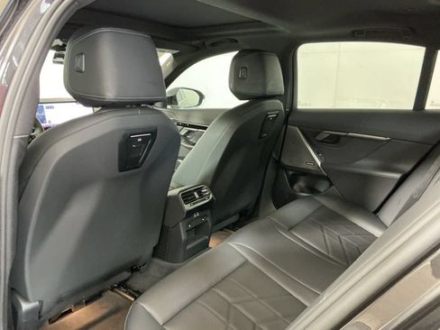 Used 2025 BMW 530i w/ Premium Package RWD image 25