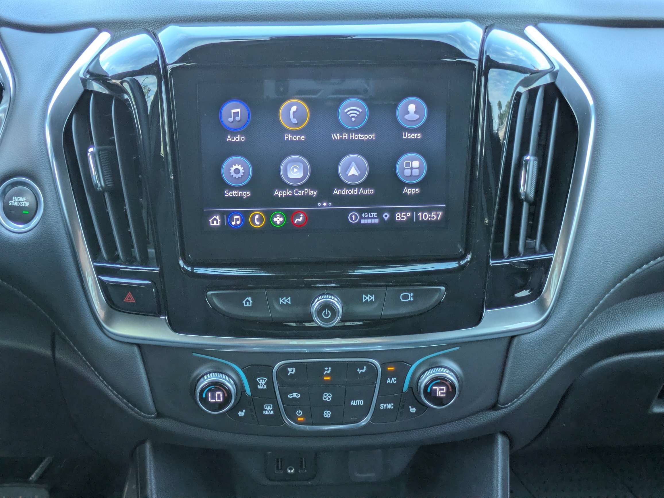 Used 2024 Chevrolet Traverse LT w/ Midnight/Sport Edition AWD/4WD image 5