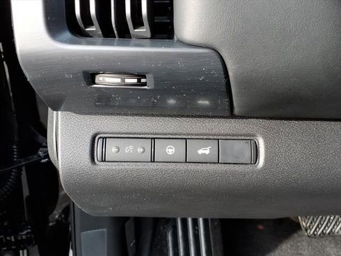 New 2026 Nissan Pathfinder SV image 17