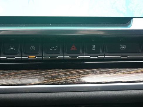 Used 2023 GMC Sierra 1500 SLE w/ LPO, GMC Protection Package image 18