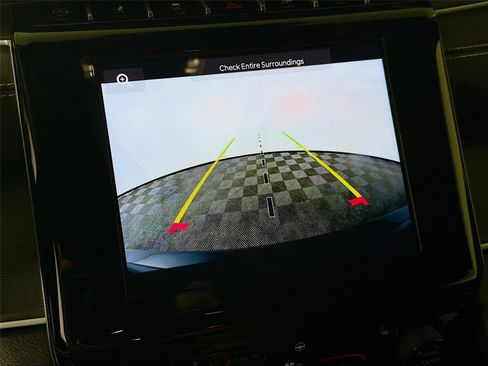 Used 2024 Jeep Grand Cherokee Altitude image 16