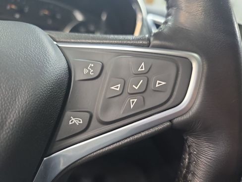 Used 2022 Chevrolet Equinox LT image 17