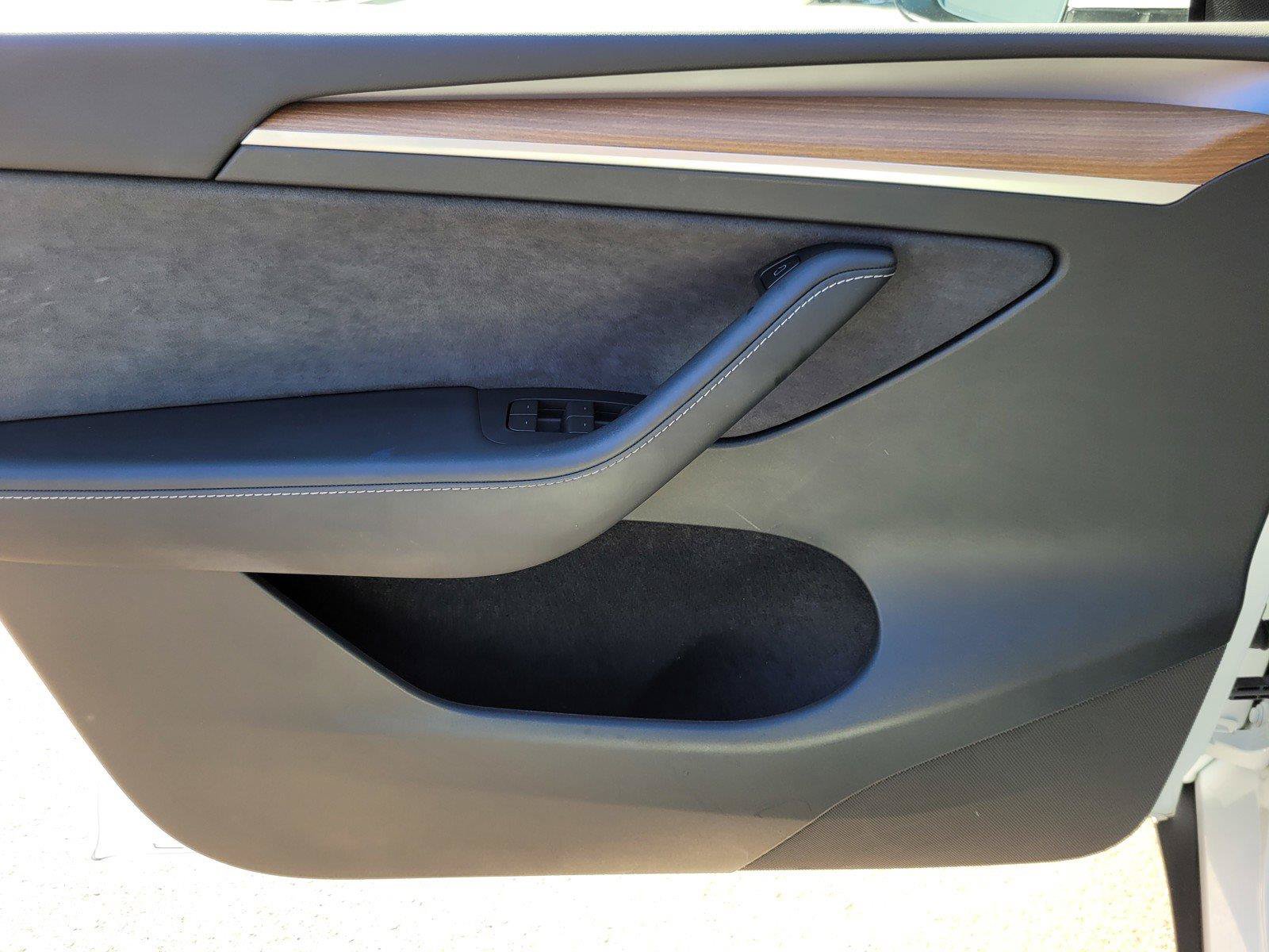 Used 2023 Tesla Model Y AWD image 22