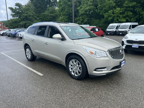 Used 2016 Buick Enclave Leather AWD/4WD image 3