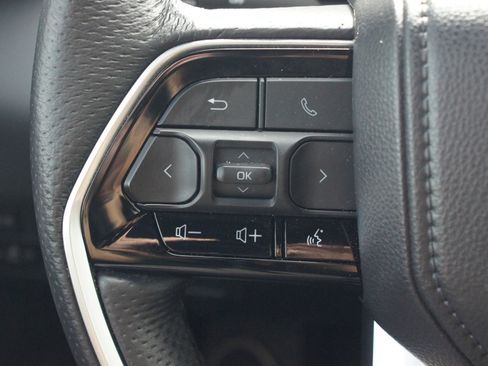 Used 2024 Toyota Tundra Platinum image 10