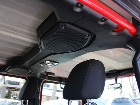 Used 2021 Jeep Wrangler Unlimited Rubicon image 43