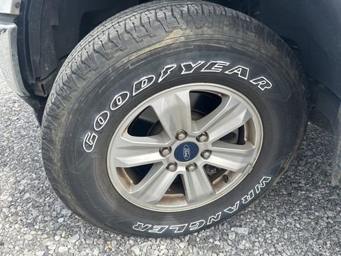 Used 2019 Ford F150 XL w/ Trailer Tow Package image 6