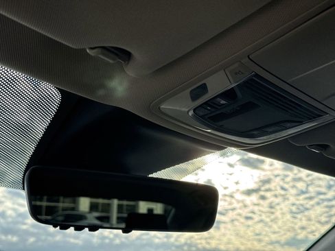 Used 2023 Acura TLX image 27