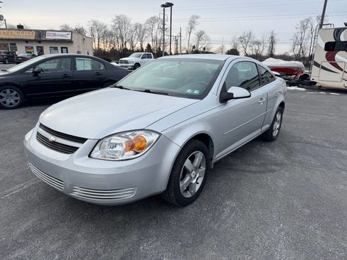 Used 2010 Chevrolet Cobalt LT w/ My Link Package image 2