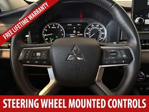 Used 2024 Mitsubishi Outlander FWD image 10