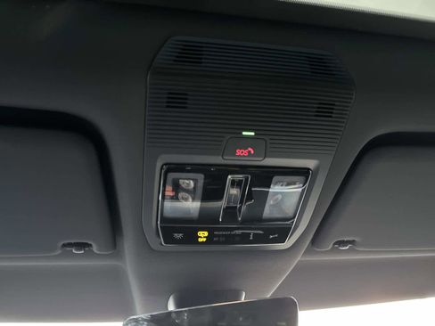 New 2025 Volkswagen ID. Buzz Pro S Plus image 28