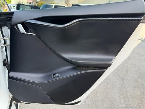 Used 2016 Tesla Model S 75 RWD image 33