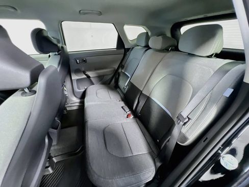 New 2027 Kia Seltos S FWD image 20