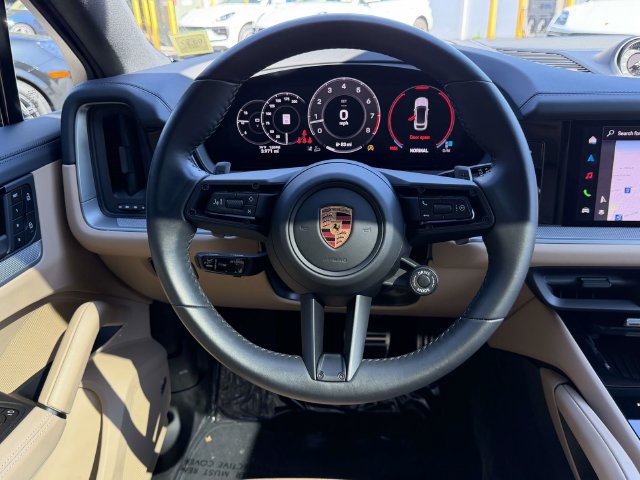 Used 2026 Porsche Cayenne S AWD/4WD image 19