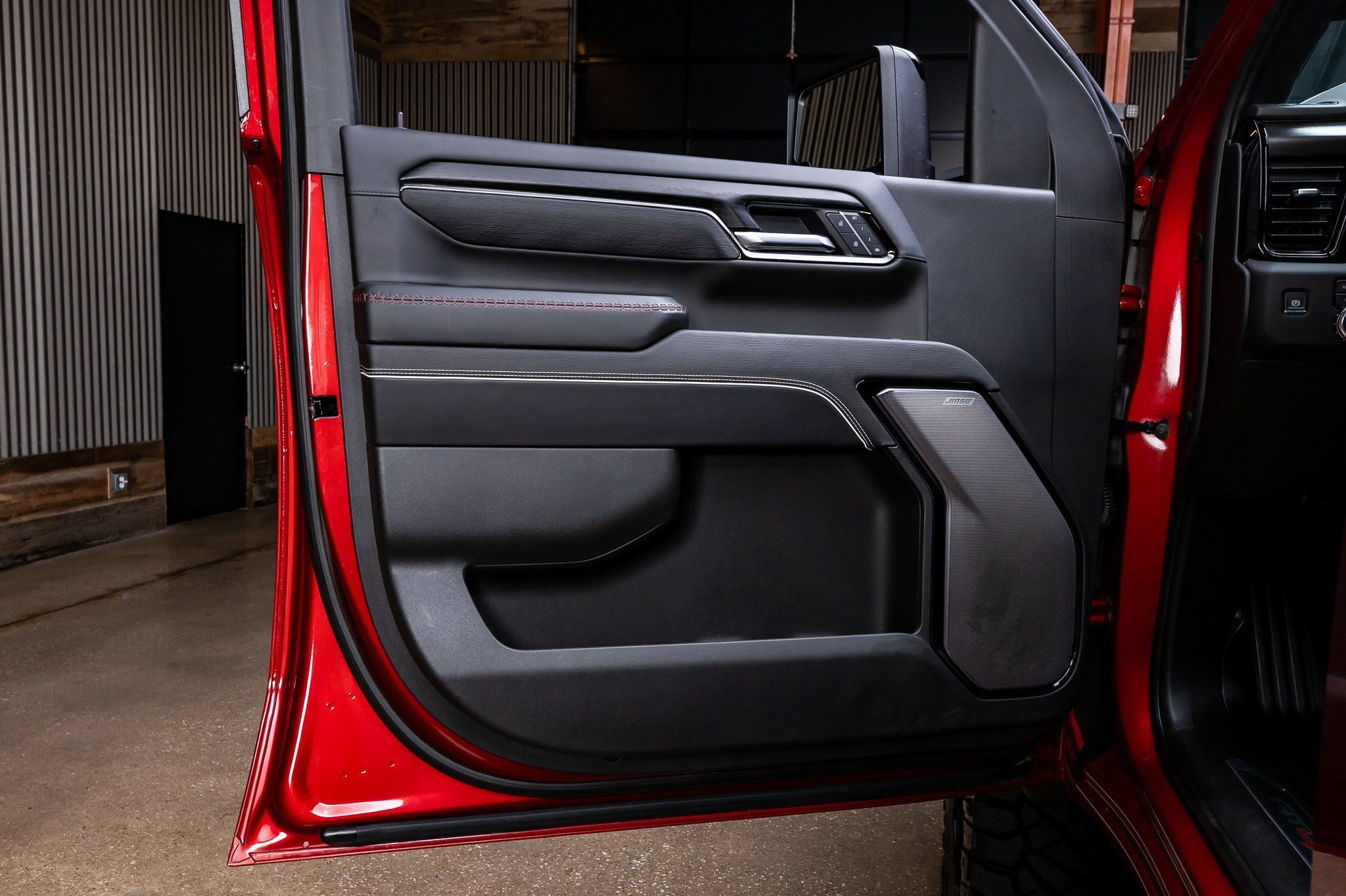 Used 2025 GMC Sierra 2500 AT4X AWD/4WD image 37