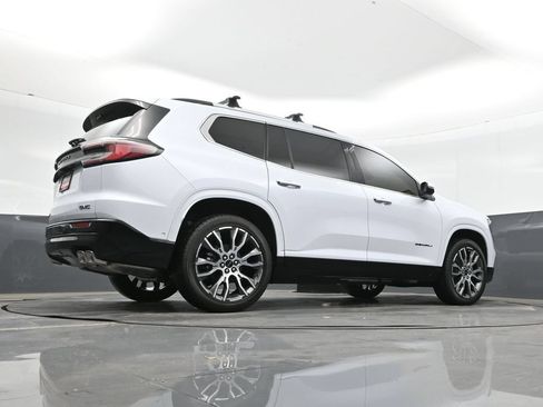Used 2026 GMC Acadia Denali Ultimate w/ LPO, All-Weather Package AWD/4WD image 30