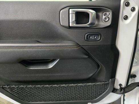 Used 2024 Jeep Wrangler Sahara w/ Technology Group image 12