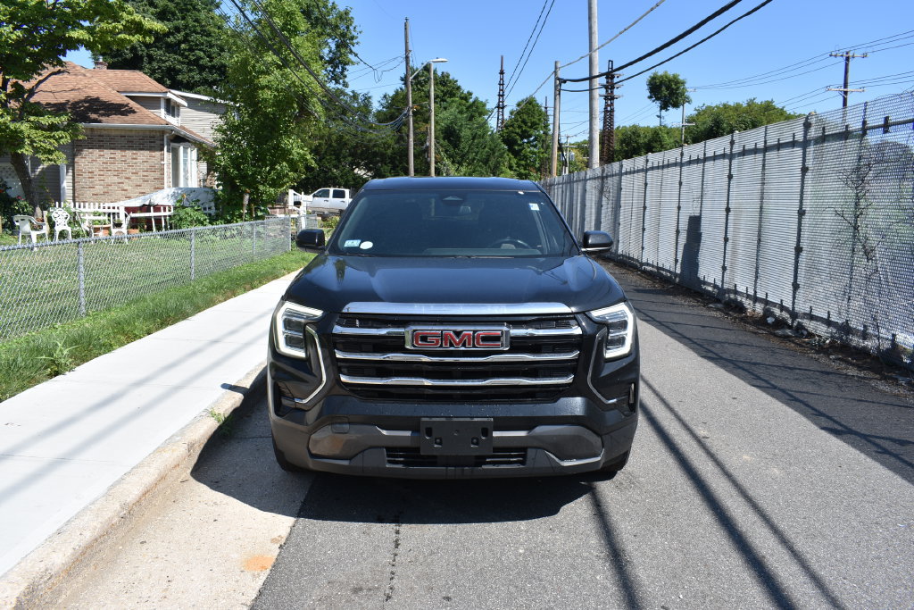 Used 2025 GMC Terrain Elevation AWD/4WD image 3