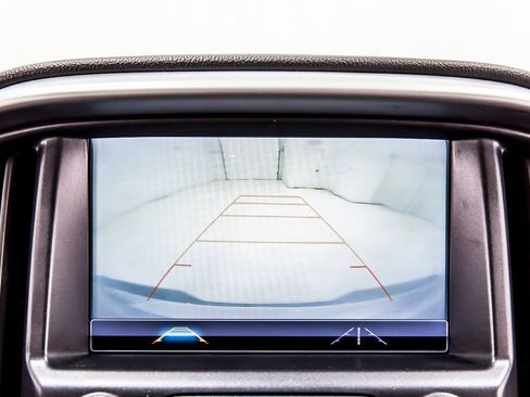 Used 2018 Chevrolet Colorado LT image 15