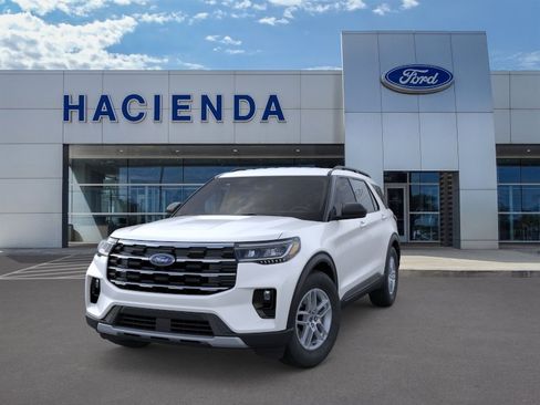 New 2026 Ford Explorer Active w/ Active Comfort Package RWD image 2