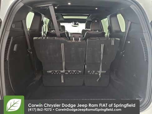 Used 2025 Chrysler Pacifica Limited FWD image 34