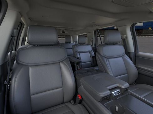 New 2026 Ford Expedition Active RWD image 18