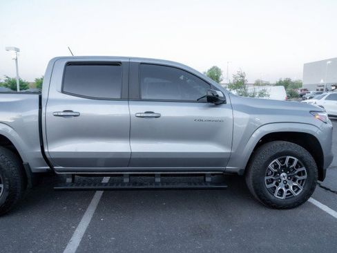 Used 2023 Chevrolet Colorado Z71 w/ Z71 Convenience Package 2 AWD/4WD image 4