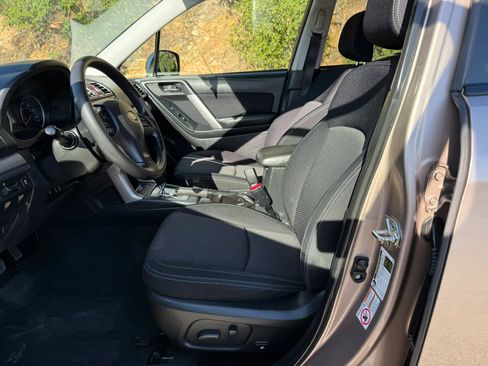 Used 2016 Subaru Forester 2.5i Premium w/ Popular Package #2 AWD/4WD image 14