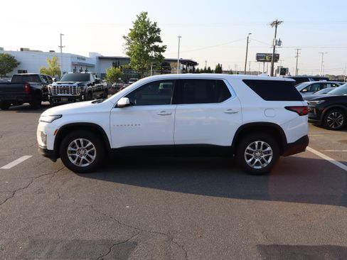 Used 2023 Chevrolet Traverse LS w/ Safety Package FWD image 19
