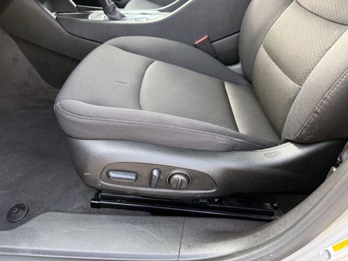 Used 2024 Chevrolet Malibu LT FWD image 29