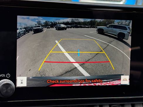 Used 2023 Toyota RAV4 LE FWD image 17