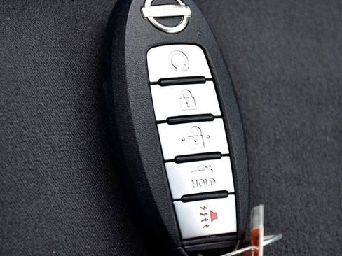 Used 2025 Nissan Altima 2.5 SV w/ SV Premium Package AWD/4WD image 25