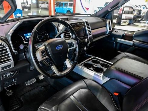Used 2017 Ford F350 Platinum w/ Platinum Ultimate Package image 5