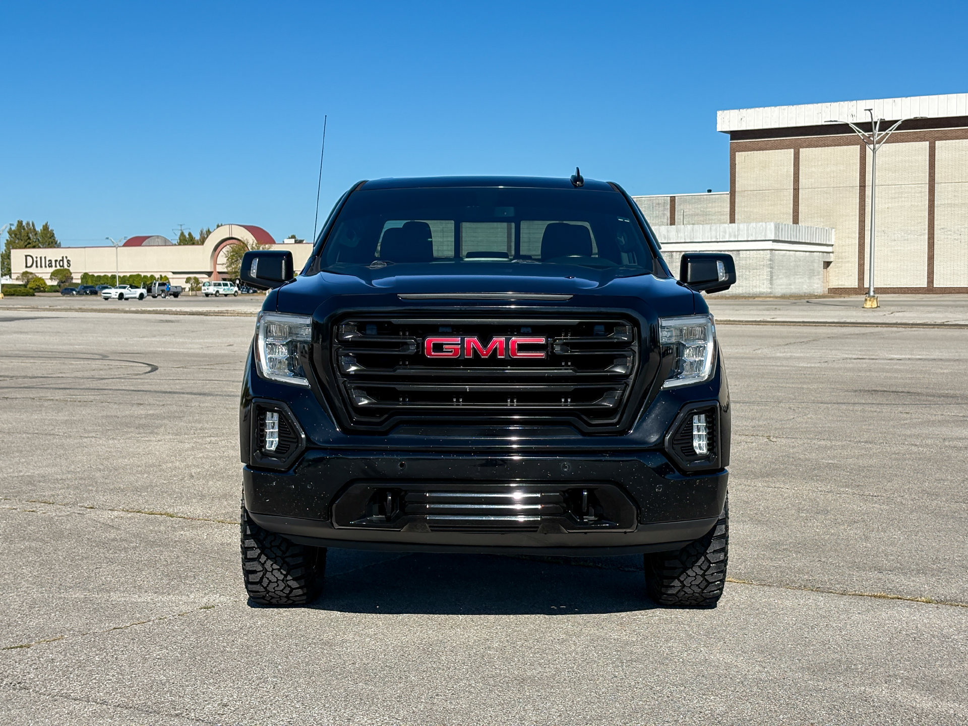 Used 2019 GMC Sierra 1500 AT4 w/ AT4 Premium Package AWD/4WD image 3