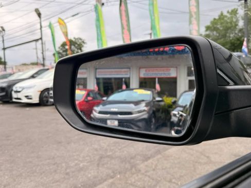 Used 2023 Chevrolet Malibu LT FWD image 28