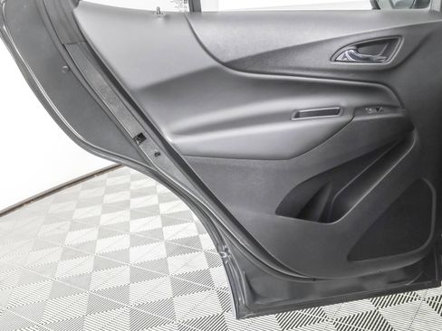 Used 2018 Chevrolet Equinox LT AWD/4WD image 39