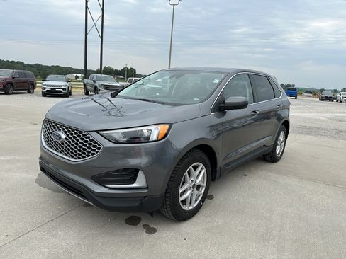 Used 2024 Ford Edge SEL AWD/4WD image 5