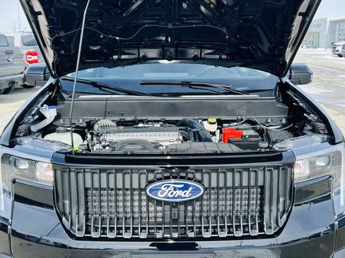 New 2026 Ford Maverick Lobo image 39