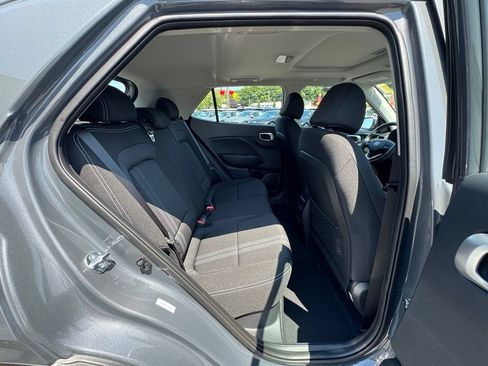 Used 2026 Hyundai Venue SEL FWD image 20